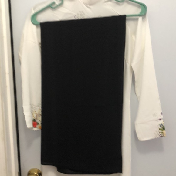 Vietnamese ao dài - Picture 3 of 3